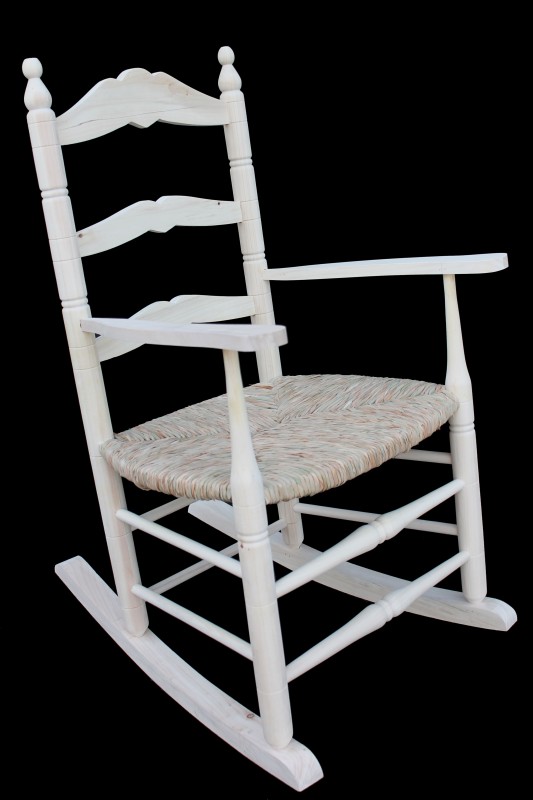 Mecedora estilo colonial