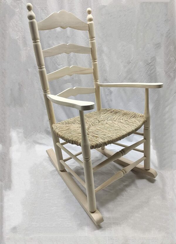 Mecedora de Lactancia con Asiento de Enea. Madera al Natural.